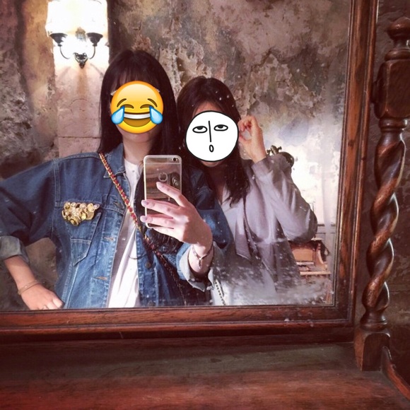 Oversized vintage button collage denim jacket - Picture 6 of 6